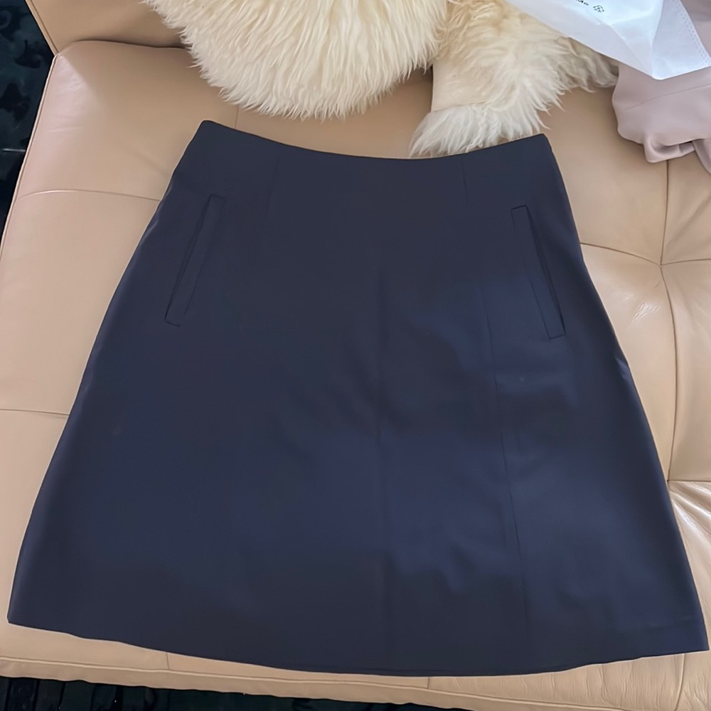Theory prito w a-line skirt in size 6
